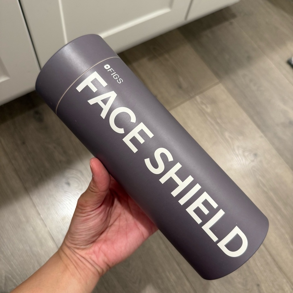 BNIB RARE Figs Face Shield